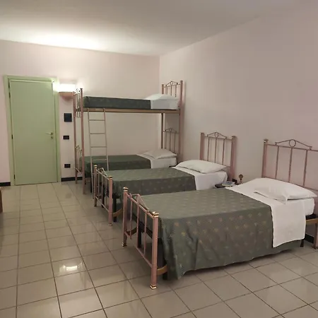 Pensión Dalia Turistico 3*